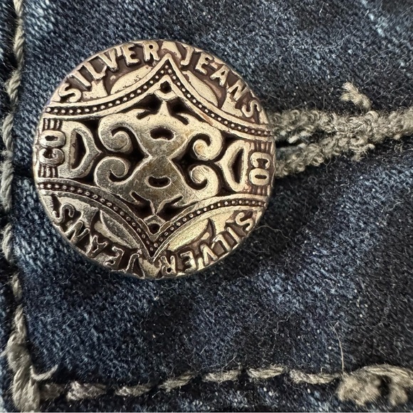 Silvers Women’s 28 Blue Suki Fluid Boot Cut Faded Lowrise Denim - Picture 3 of 9